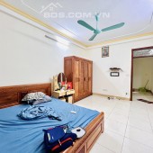 Bán nhà Tam Trinh 37 m2, 3 tỷ 800, ô tô đỗ cổng. LH: 0947865456